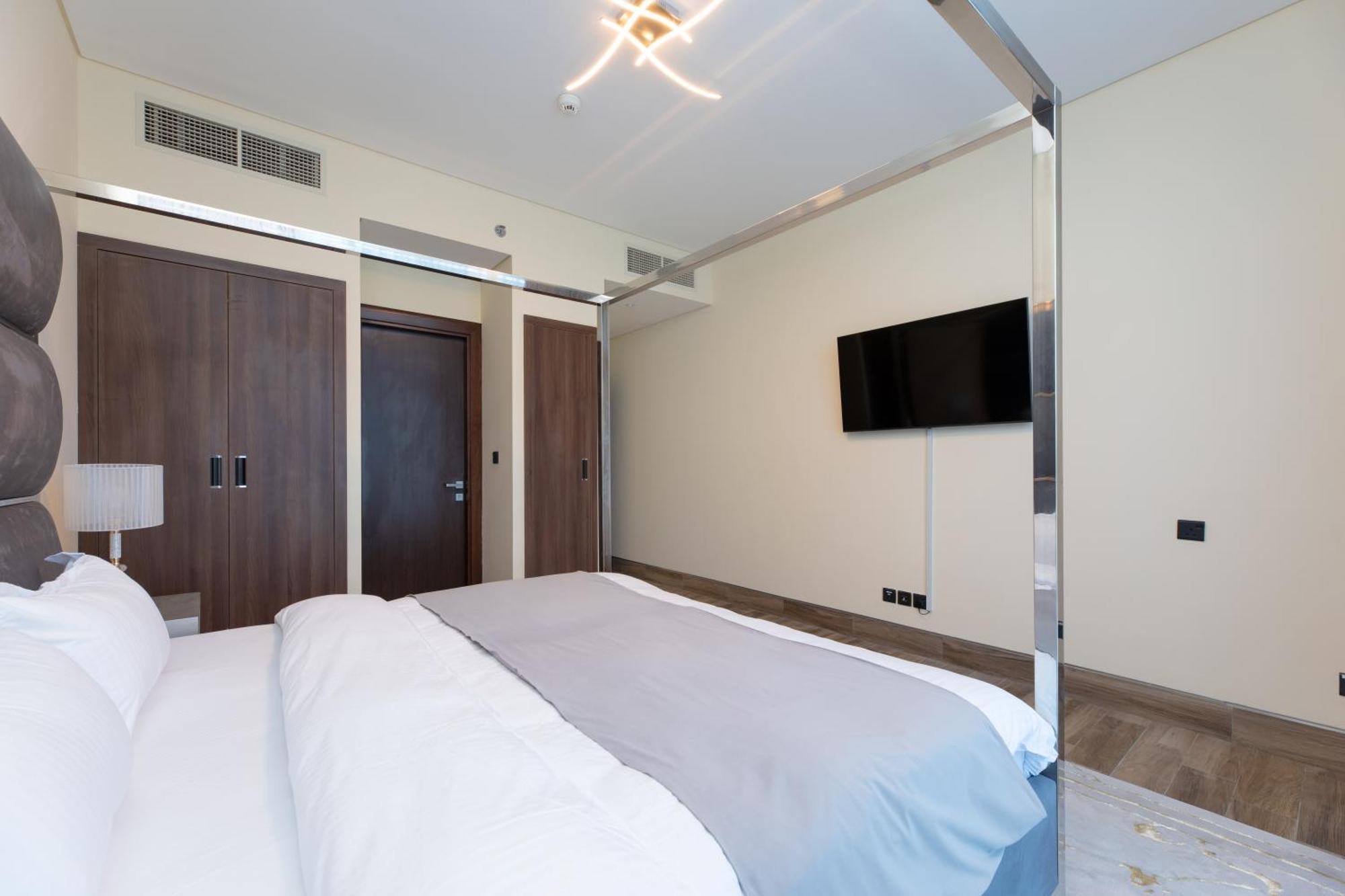 Globalstay J One Tower Apartments At Pearl Of Uae Дубай Экстерьер фото